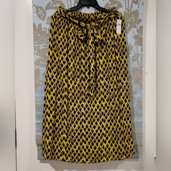 Anthropolgie Maxi Skirt Sz Lrg NWT